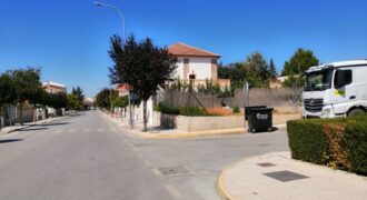 ZUJAR – Solar en Venta, Esquina entre Avda. de los Baños y San Miguel