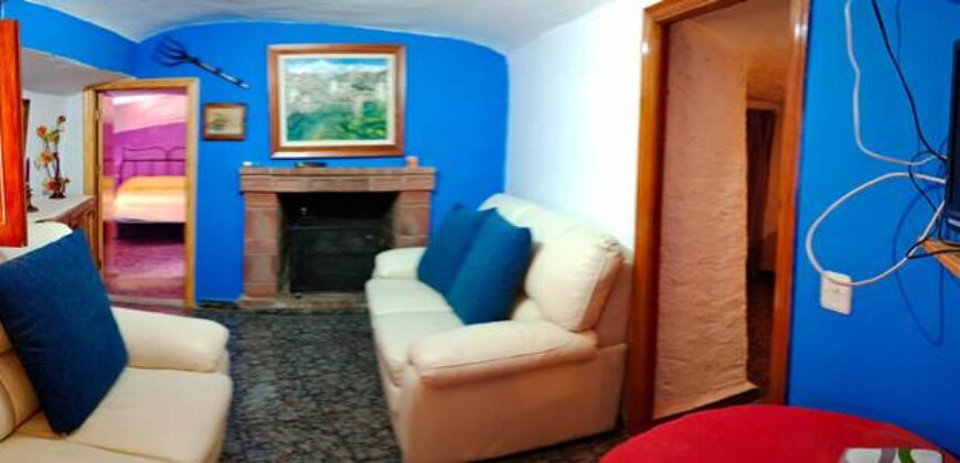 FREILA – Casa Cueva en Venta, exquisitamente restaurada