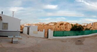 BACOR – Casa Cueva en Venta, Exquisitamente Restaurada