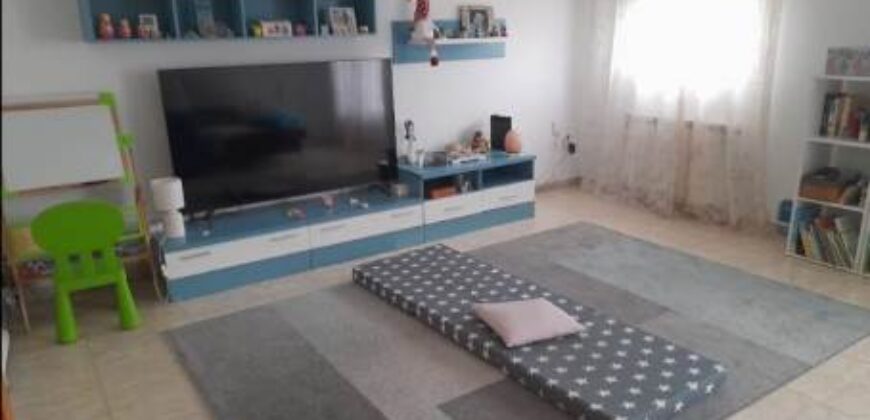 ZUJAR – Piso en Venta, Edificio Luna