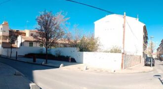 BAZA – Finca Urbana en Venta , incluye casa en pleno centro