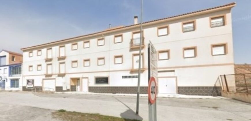 ZUJAR- Venta de 1ª Planta de edificio con 5 pisos para terminar