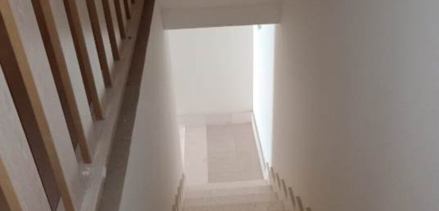 ZUJAR- Venta de 1ª Planta de edificio con 5 pisos para terminar