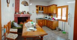 ZUJAR – Edificio completo con 3 viviendas y patio