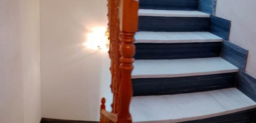 ZUJAR – Edificio completo con 3 viviendas y patio