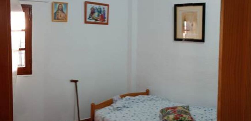 ZUJAR – Edificio completo con 3 viviendas y patio