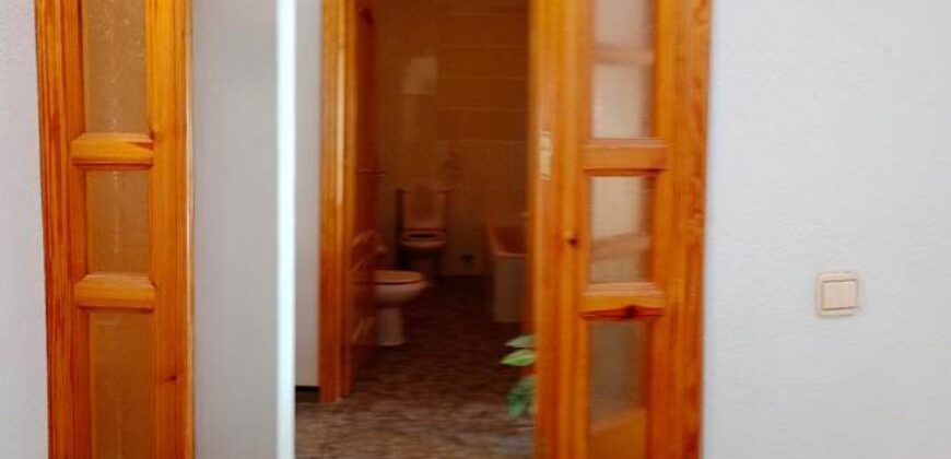 ZUJAR – Edificio completo con 3 viviendas y patio