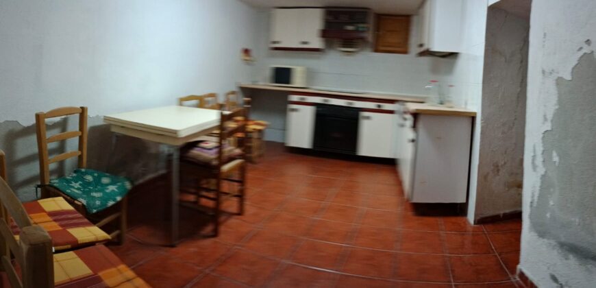 ZÚJAR – Una casa, dos entradas, infinitas ideas