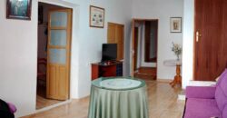 ZÚJAR – Una casa, dos entradas, infinitas ideas