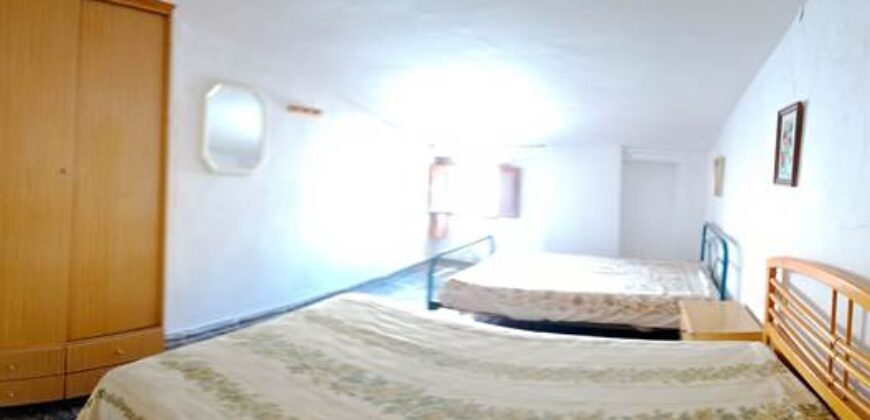 ZÚJAR – Una casa, dos entradas, infinitas ideas