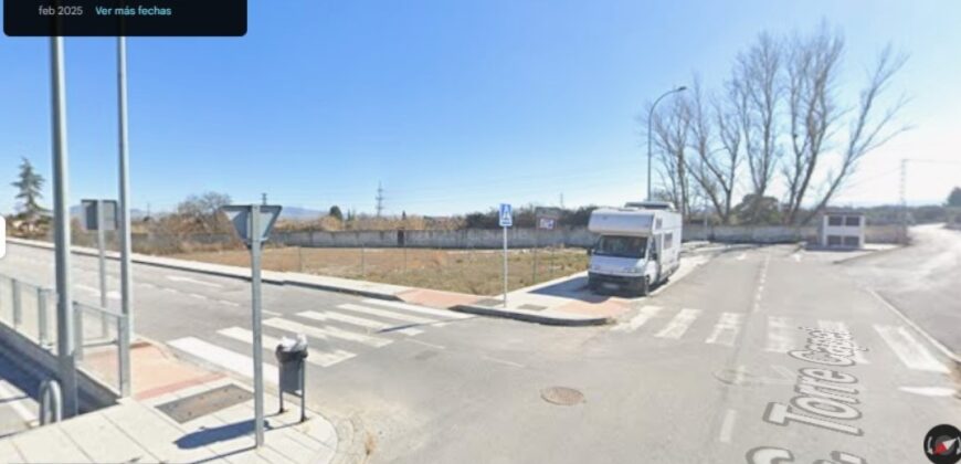 BAZA – Solar Urbano de 590 m2 apto para construir