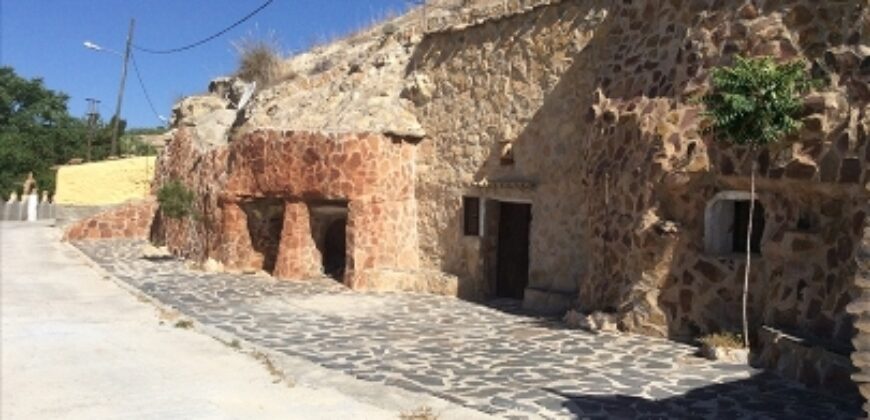 CARRAMAIZA – Vivienda cueva con alma y paisaje