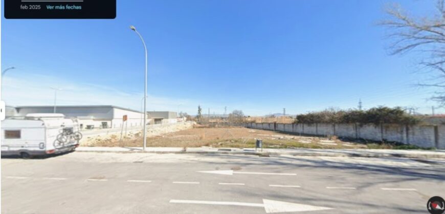 BAZA – Solar Urbano de 590 m2 apto para construir