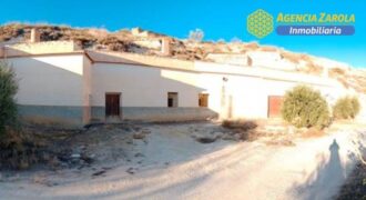 CARRAMAIZA – Vivienda Cueva con acceso a servicios y vistas espectaculares