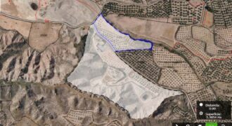 ZUJAR – Finca Rústica con agua y Potencial en un entorno único