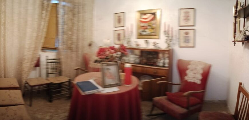 ZUJAR – Oportunidad única! Casa adosada para reformar en zona residencial