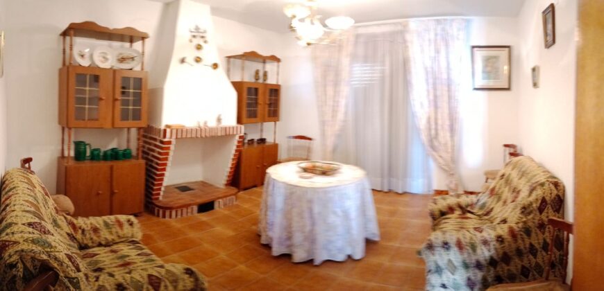 ZUJAR – Chalet Independiente en la Mejor Zona Residencial