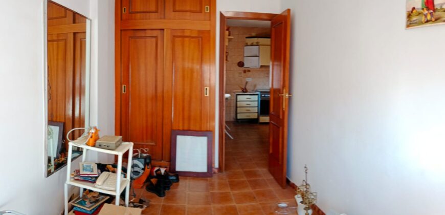 ZUJAR – Chalet Independiente en la Mejor Zona Residencial