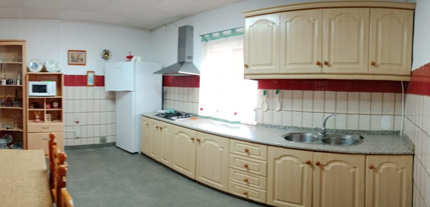 ZUJAR – Chalet Independiente en la Mejor Zona Residencial