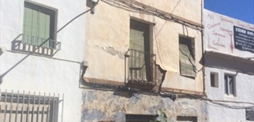 ZUJAR – Vivienda para reformar y gran potencial