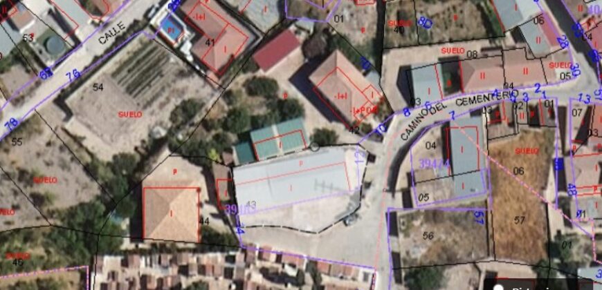 ZUJAR – Nave Industrial con amplio solar junto al Cementerio