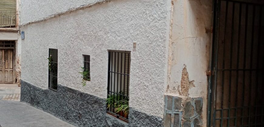 ZUJAR – Casa en proceso de reforma