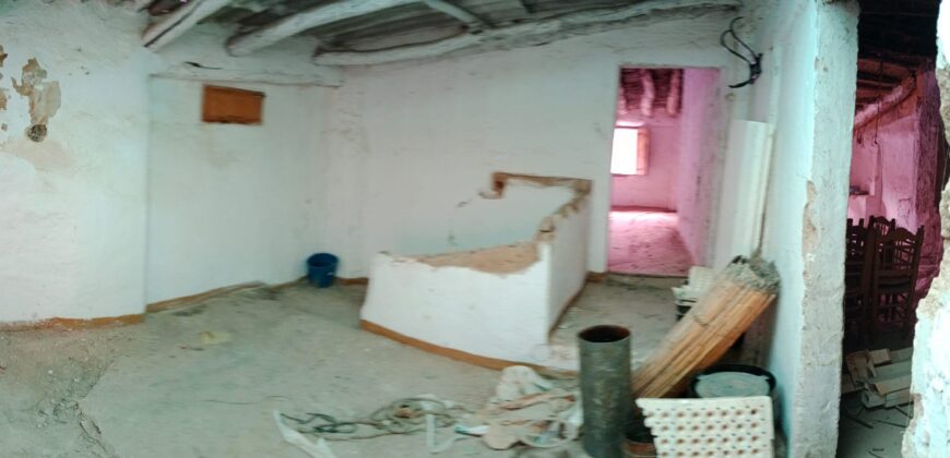 ZUJAR – Casa en proceso de reforma