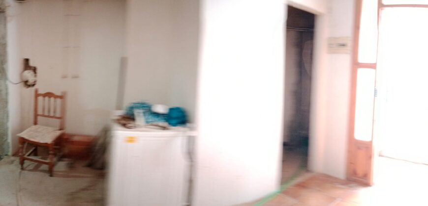 ZUJAR – Casa en proceso de reforma